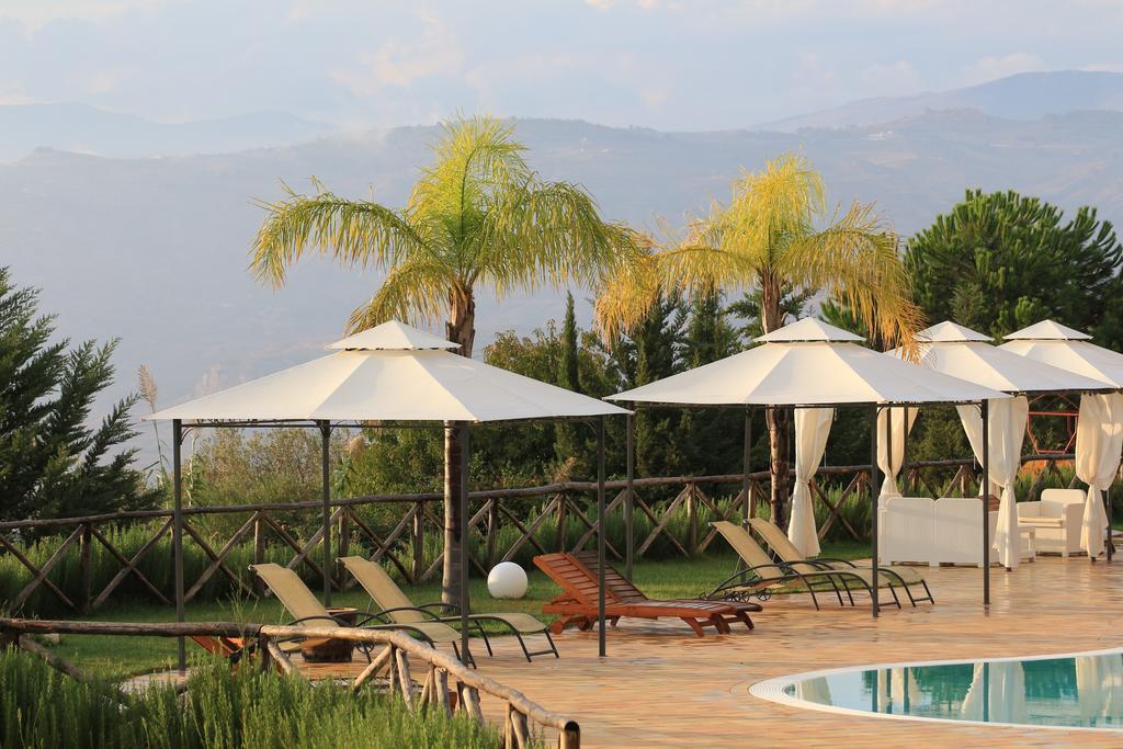 Agriturismo Feudo Muxarello Aragona Kültér fotó