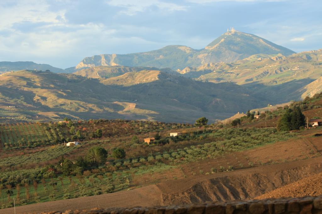 Agriturismo Feudo Muxarello Aragona Kültér fotó